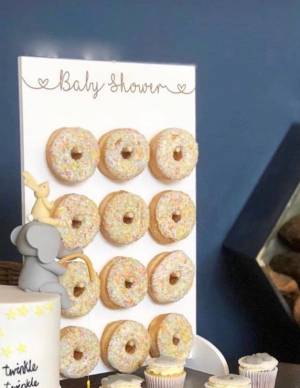 Product thumbnail SINGLE Baby Shower Donut Wall